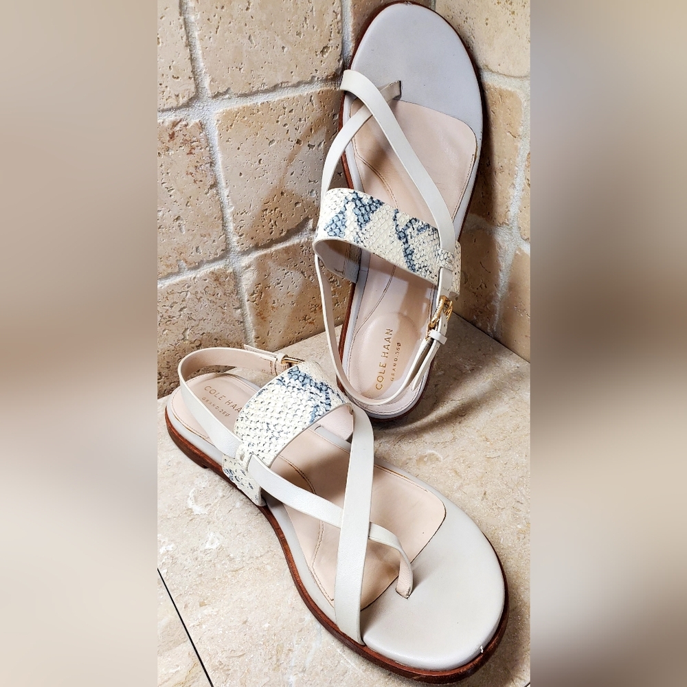 Cole Haan Women's Sz10B Cream/white Snakeskin Embossed Leather Thong Sandals